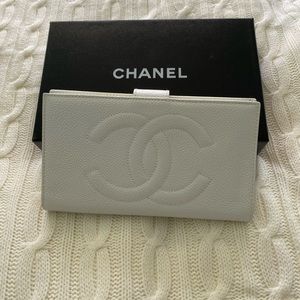 Chanel wallet